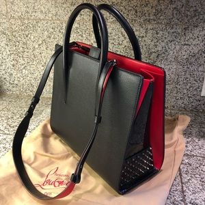 Medium Paloma Leather Tote
CHRISTIAN LOUBOUTIN